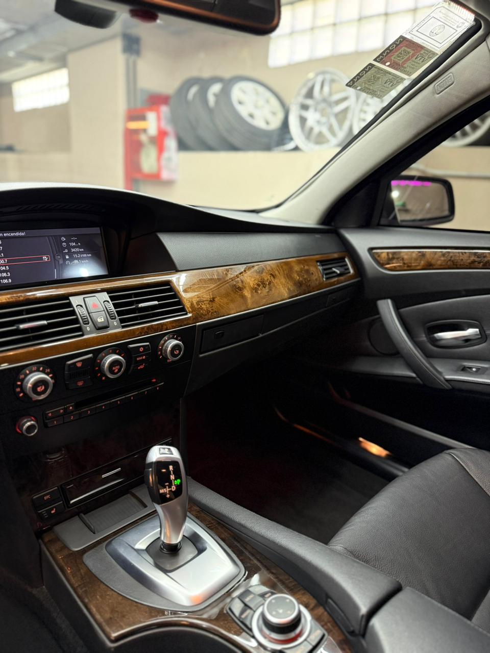 Mira esta publicación de BMW Serie 5 2009 en Motordil