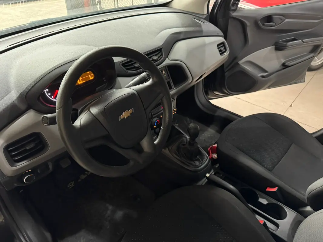 Mira esta publicación de Chevrolet Onix 2016 en Motordil