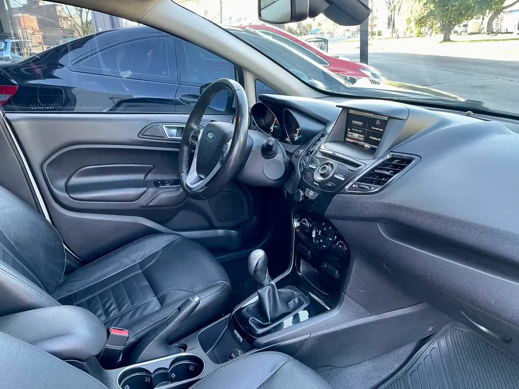 Mira esta publicación de Ford Fiesta 2016 en Motordil