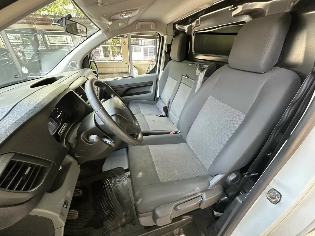 Mira esta publicación de Peugeot Expert 2018 en Motordil