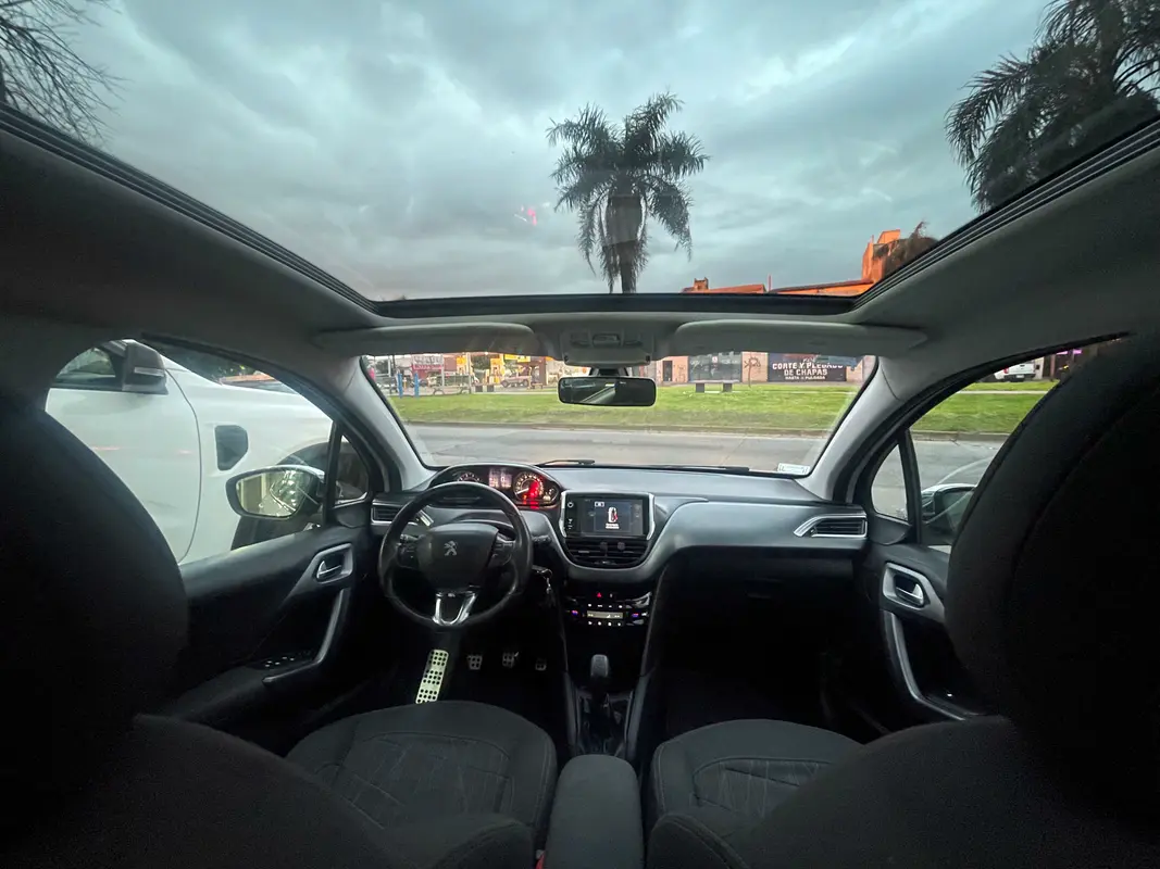 Mira esta publicación de Peugeot 208 2014 en Motordil