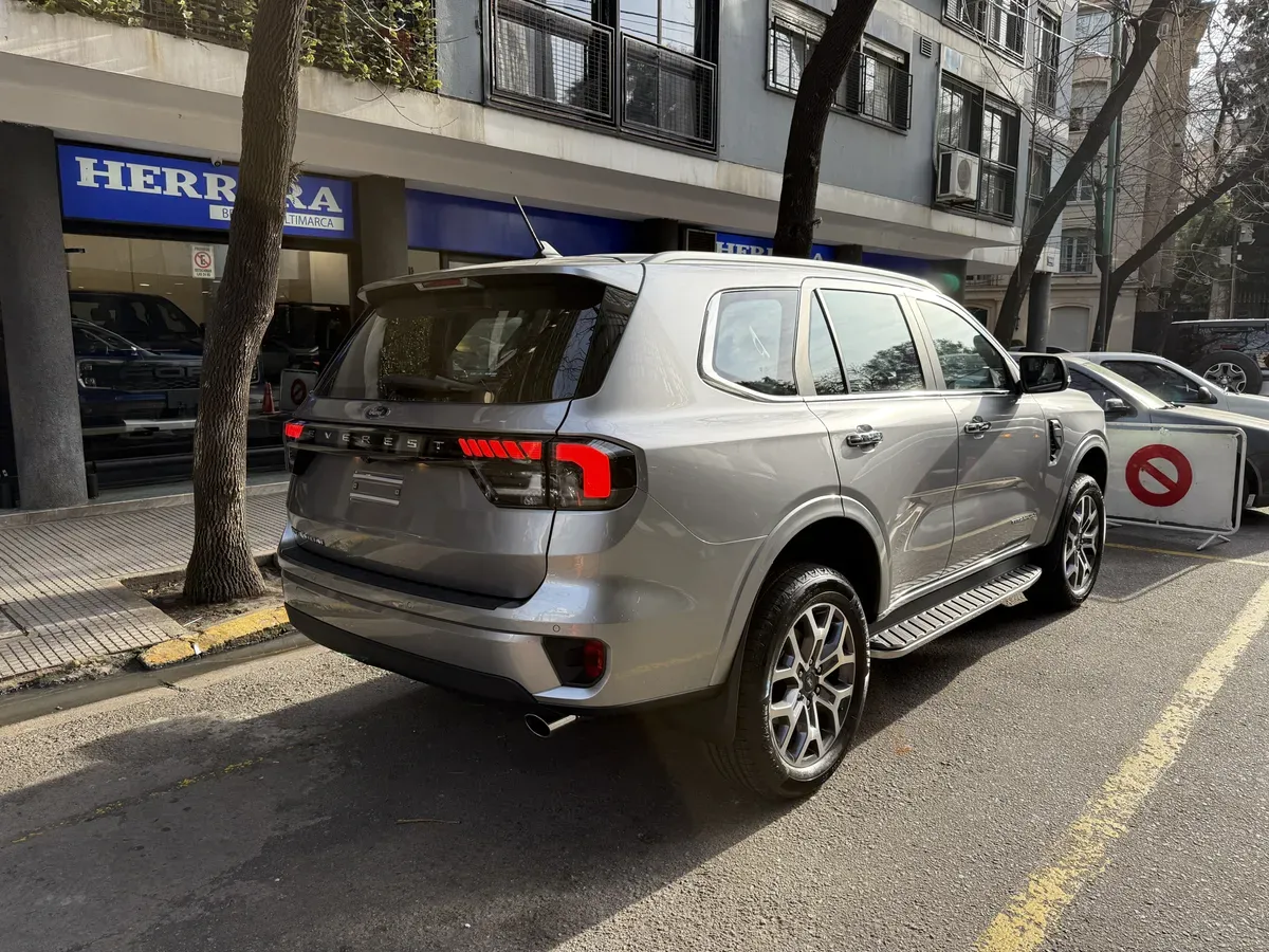 Mira esta publicación de Ford Everest 2025 en Motordil