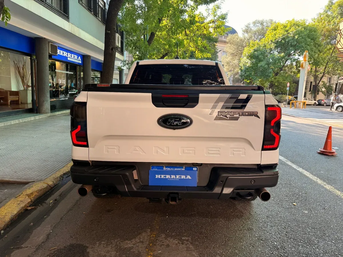 Mira esta publicación de Ford Ranger Raptor 2024 en Motordil