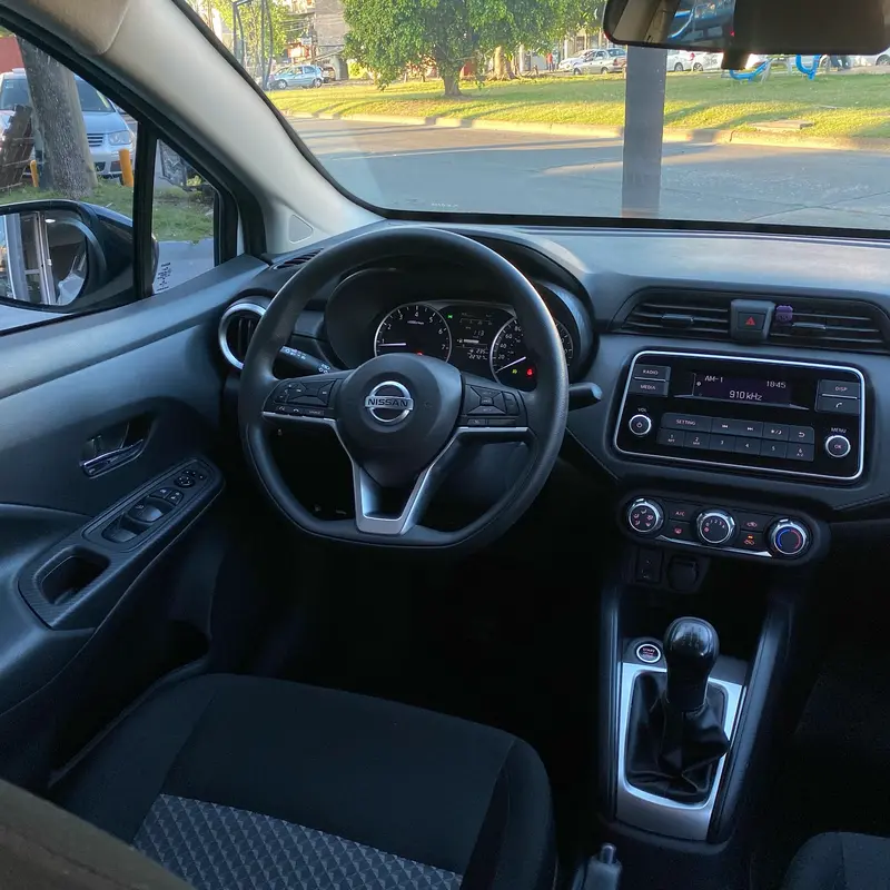 Mira esta publicación de Nissan Versa 2022 en Motordil