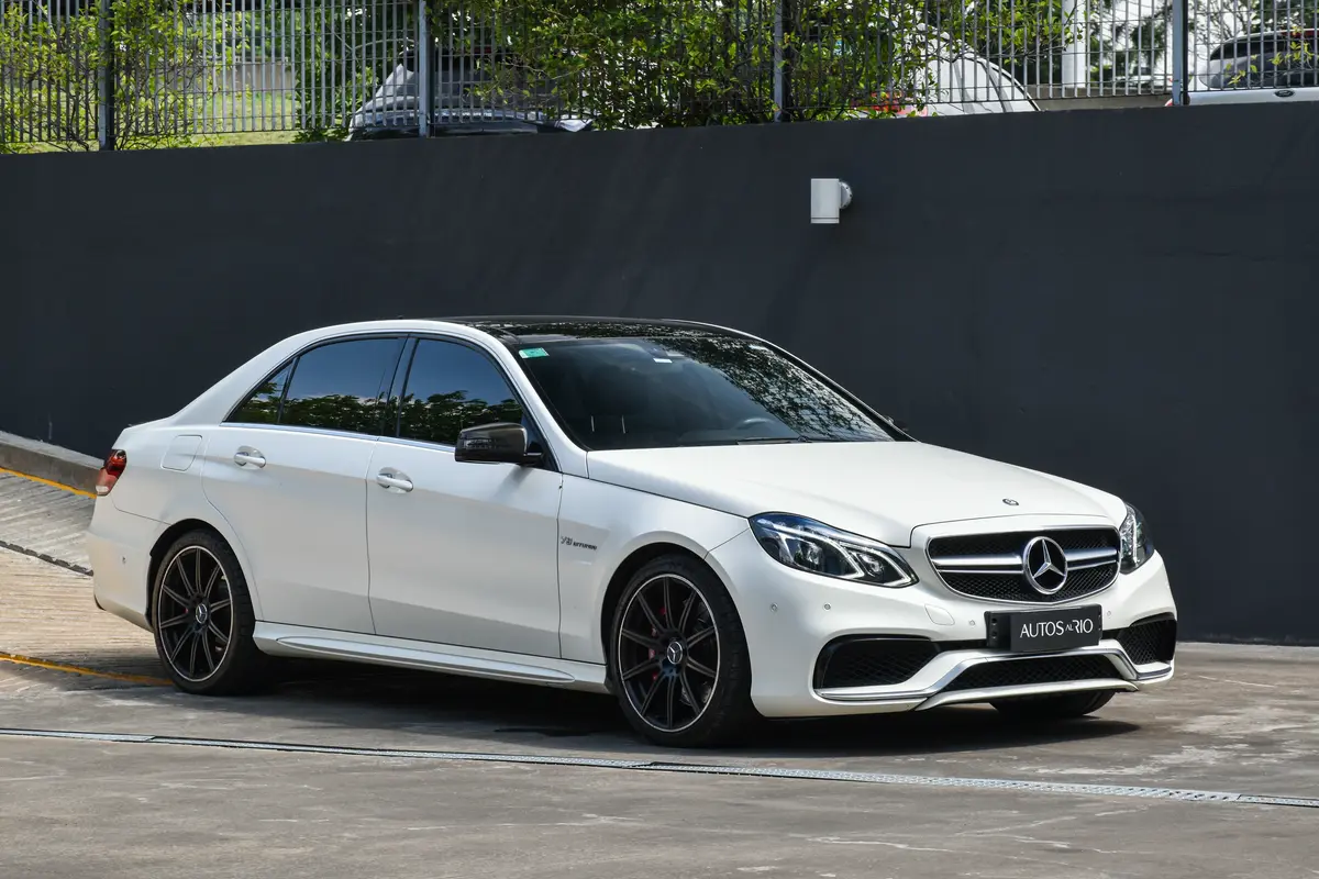 Mira esta publicación de Mercedes Benz Clase E 2014 en Motordil