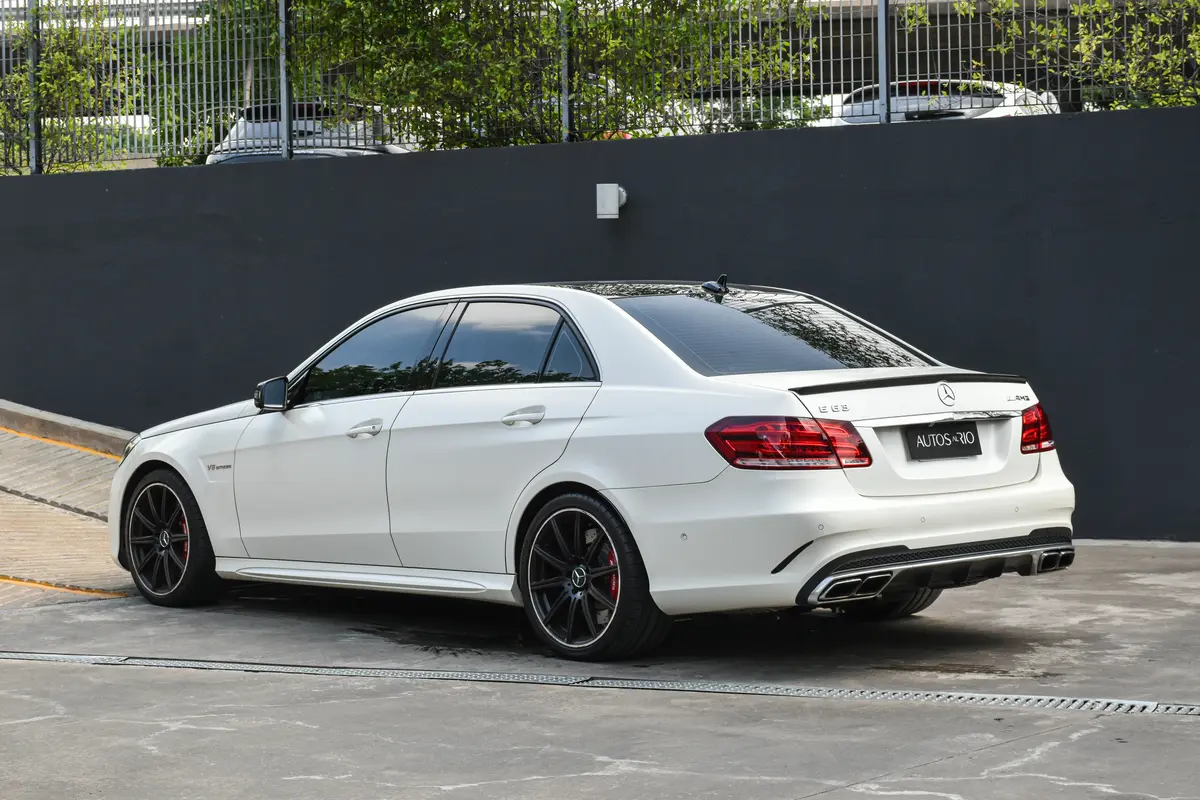 Mira esta publicación de Mercedes Benz Clase E 2014 en Motordil