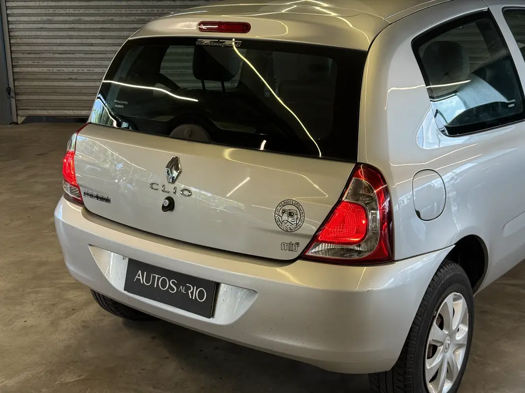 Mira esta publicación de Renault Clio Mio 2016 en Motordil