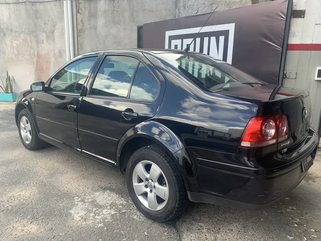 Mira esta publicación de Volkswagen Bora 2010 en Motordil