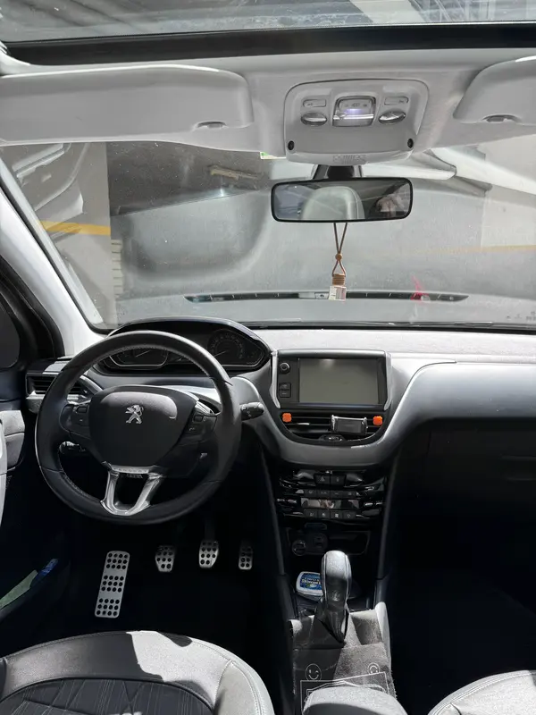 Mira esta publicación de Peugeot 208 2014 en Motordil