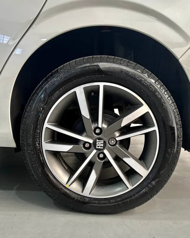 Mira esta publicación de Fiat Cronos 2023 en Motordil