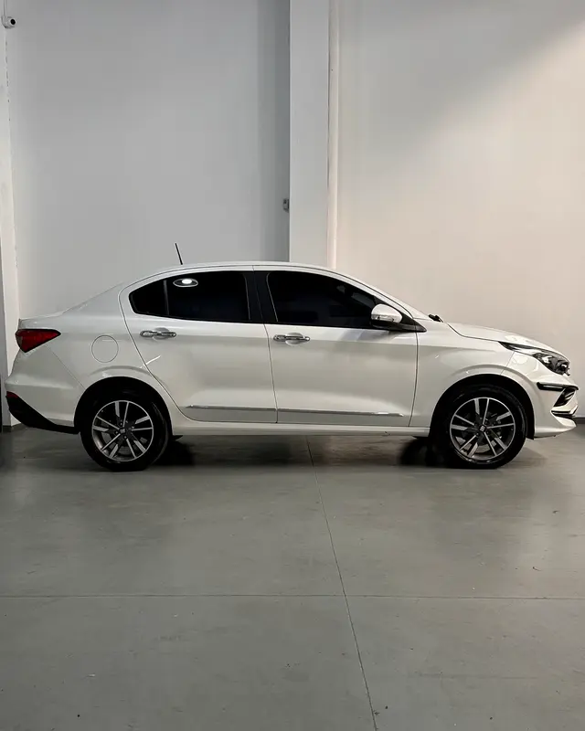 Mira esta publicación de Fiat Cronos 2023 en Motordil