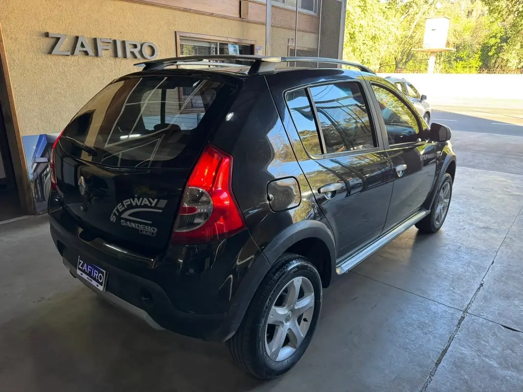 Mira esta publicación de Renault Sandero II 2010 en Motordil
