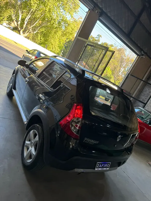 Mira esta publicación de Renault Sandero II 2010 en Motordil