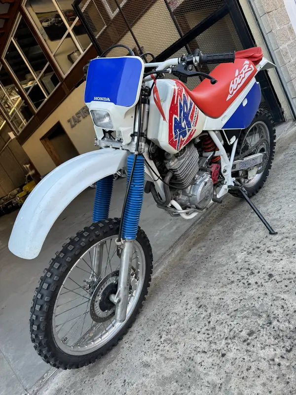 Mira esta publicación de Honda XR 600 1992 en Motordil