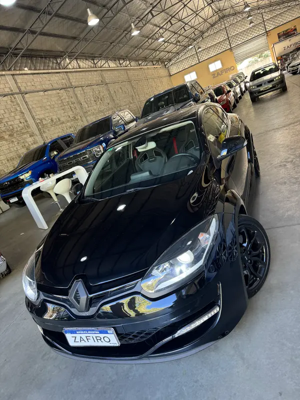 Mira esta publicación de Renault Megane 2017 en Motordil