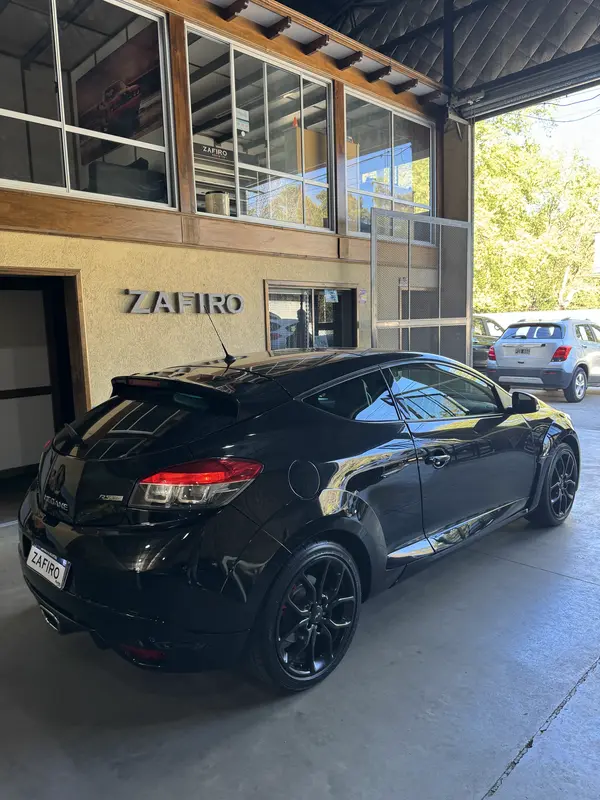 Mira esta publicación de Renault Megane 2017 en Motordil