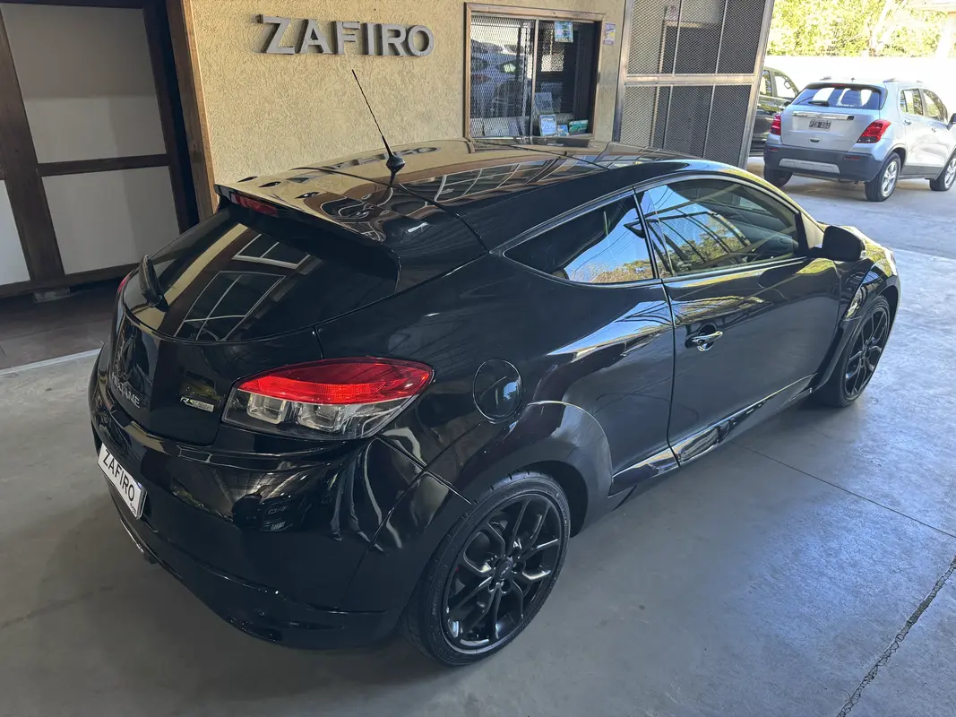 Mira esta publicación de Renault Megane 2017 en Motordil