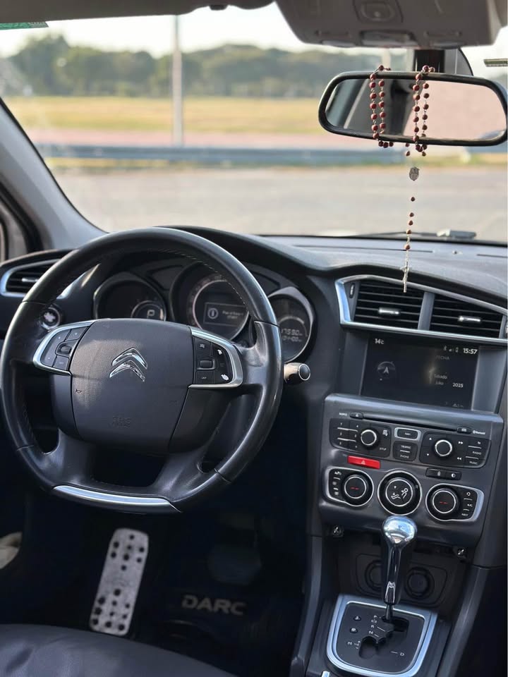 Mira esta publicación de Citroen C 4 Lounge 2014 en Motordil