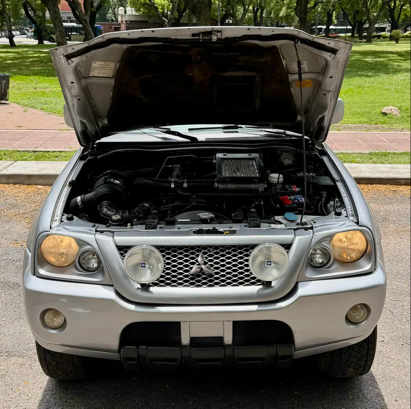 Mira esta publicación de Mitsubishi L 200 2008 en Motordil