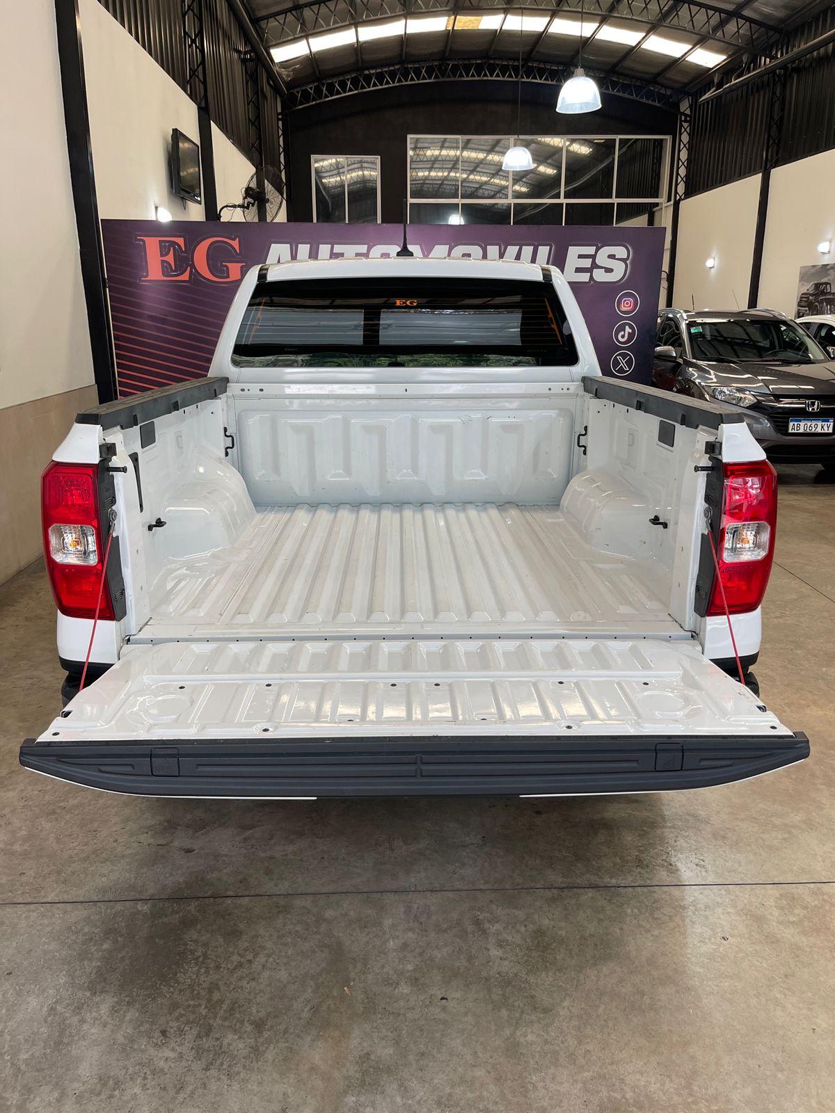 Mira esta publicación de Ford Ranger 2024 en Motordil