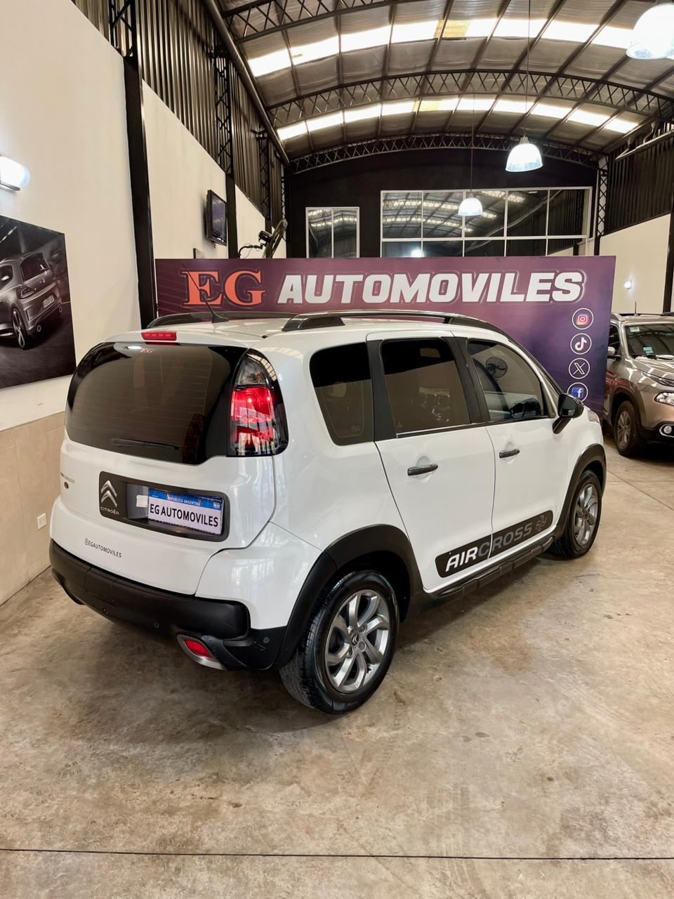 Mira esta publicación de Citroen C 3 Aircross 2017 en Motordil