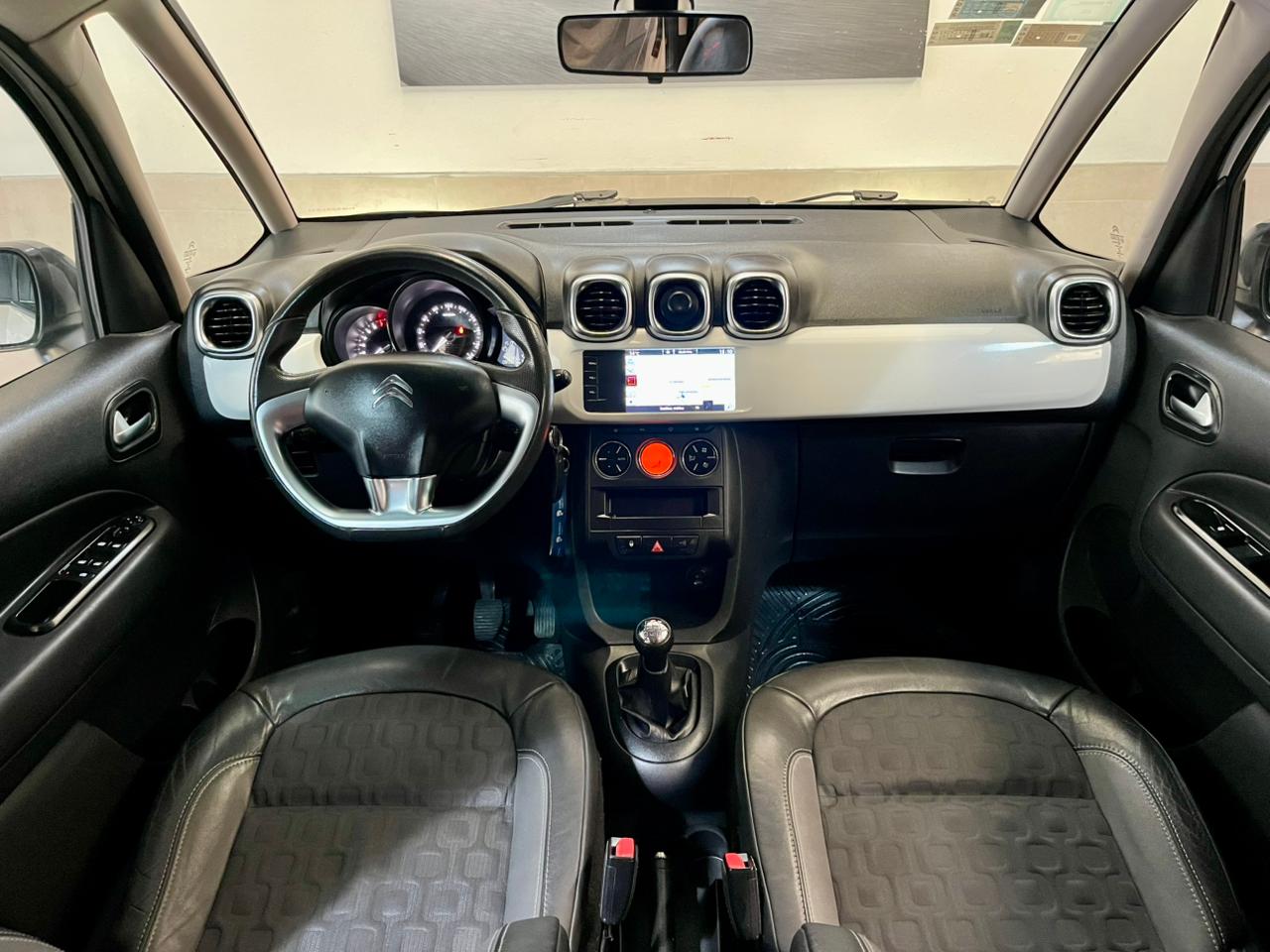 Mira esta publicación de Citroen C 3 Aircross 2017 en Motordil