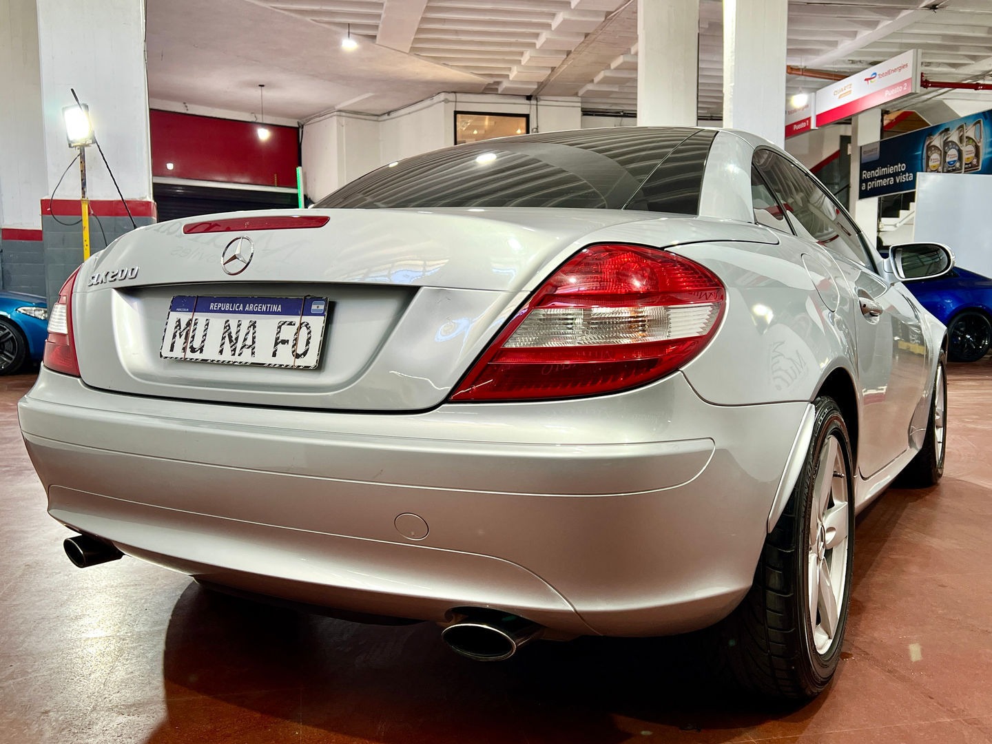 Mira esta publicación de Mercedes Benz SLK 2004 en Motordil