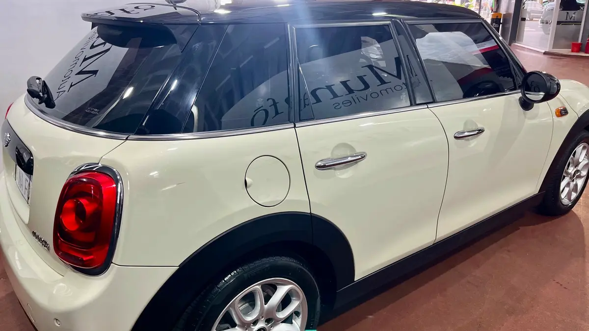 Mira esta publicación de Mini Cooper 2020 en Motordil