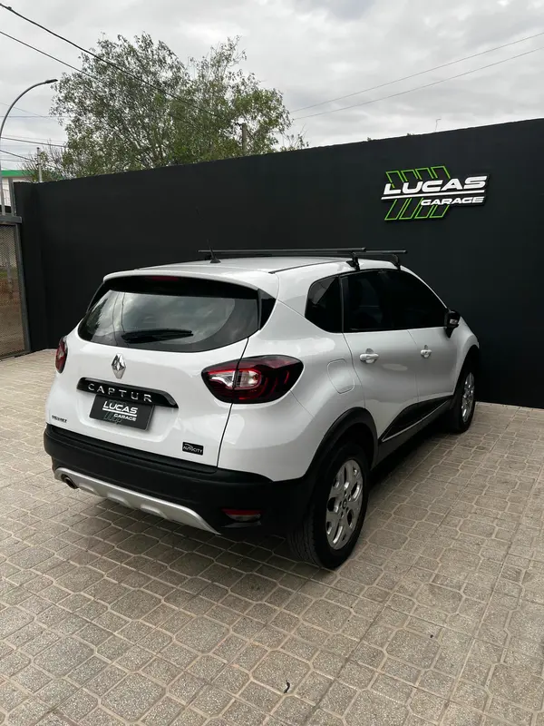 Mira esta publicación de Renault Captur 2018 en Motordil