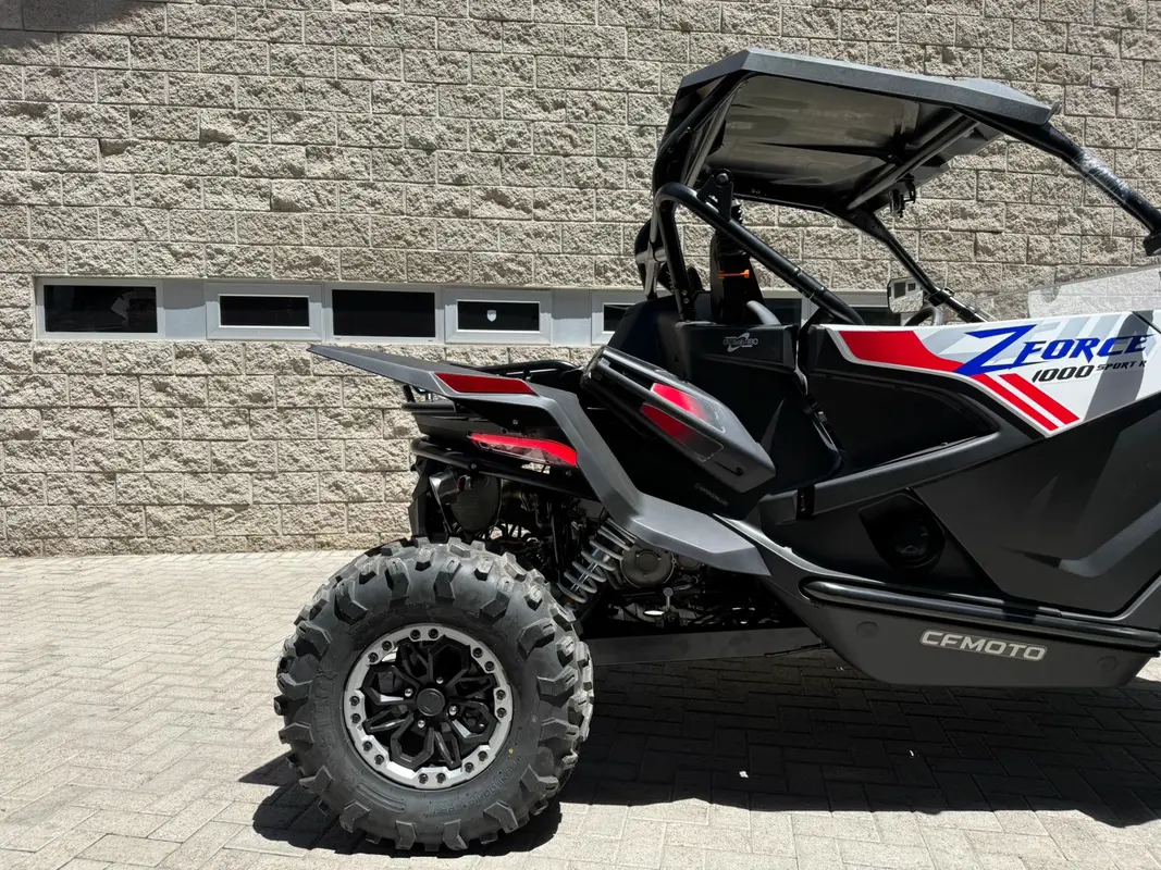 Mira esta publicación de Cf Moto Zforce 1000 SPORT 2025 en Motordil