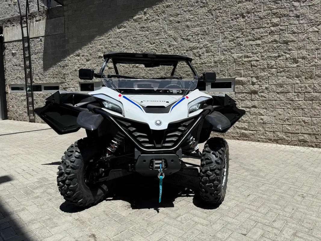 Mira esta publicación de Cf Moto Zforce 1000 SPORT 2025 en Motordil