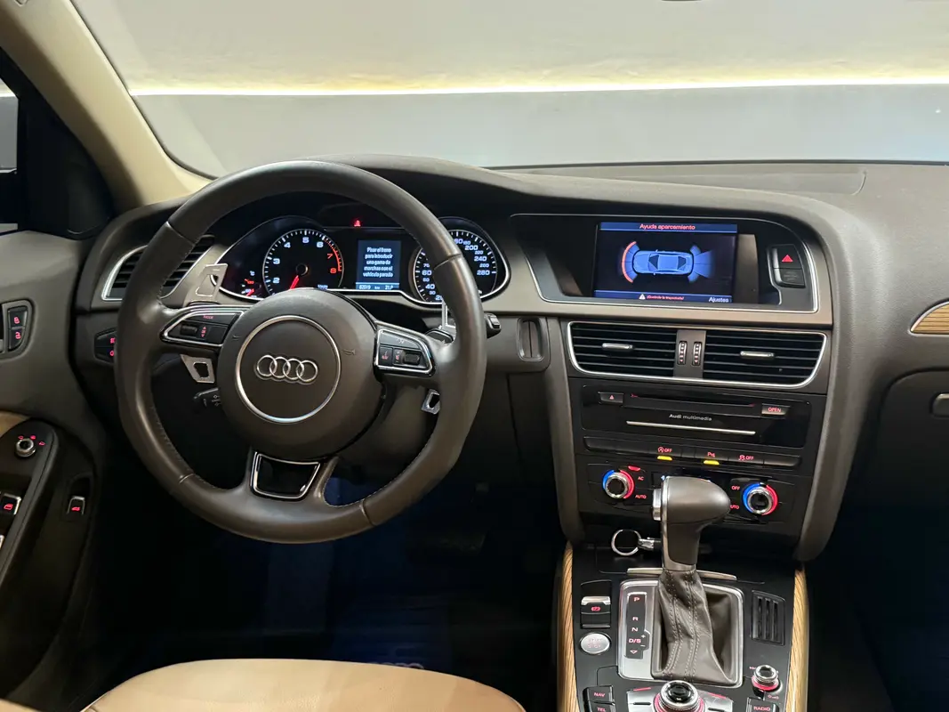 Mira esta publicación de Audi A4 2013 en Motordil