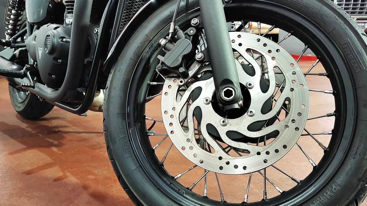 Mira esta publicación de Triumph 1200 T 120 2017 en Motordil