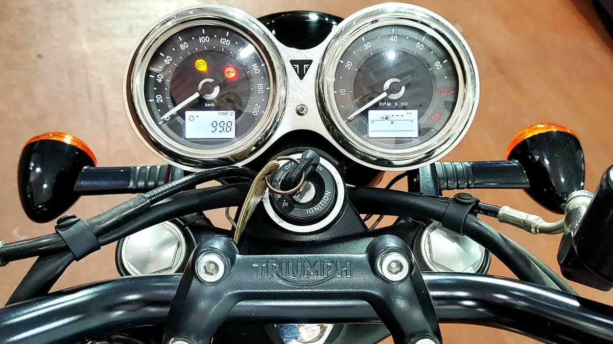 Mirá esta publicación de Triumph 1200 T 120