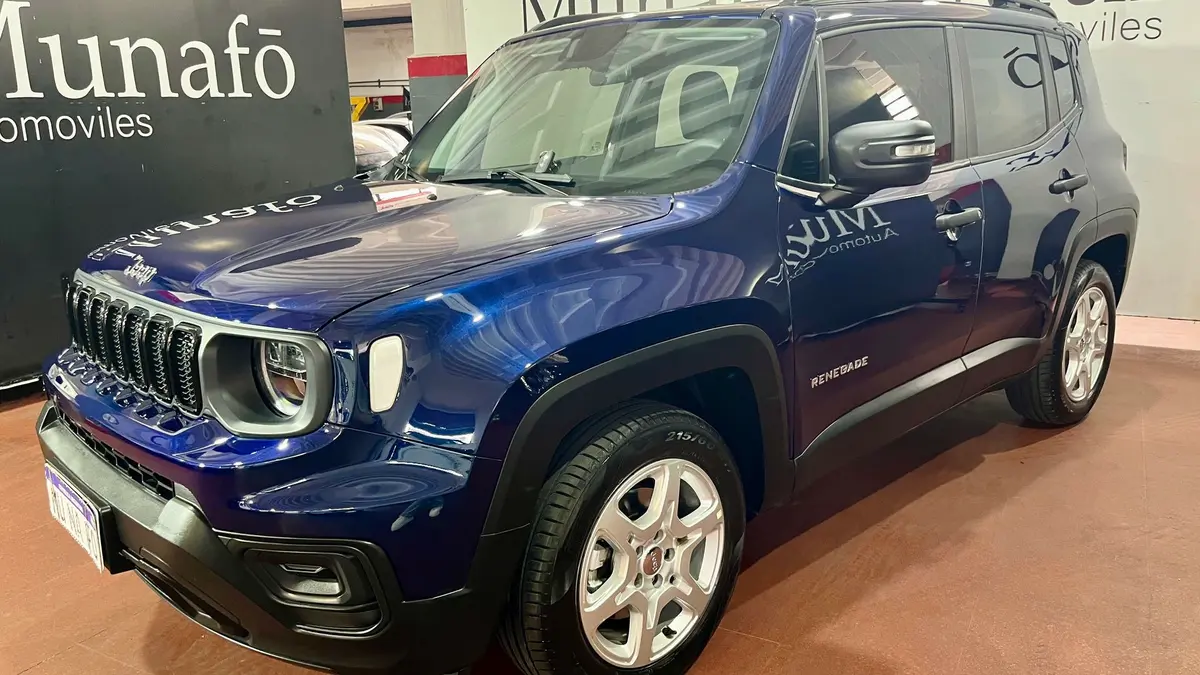 Mira esta publicación de Jeep Renegade 2024 en Motordil