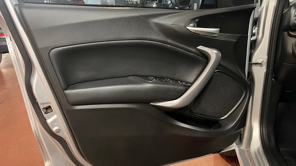 Mira esta publicación de Fiat Cronos 2023 en Motordil