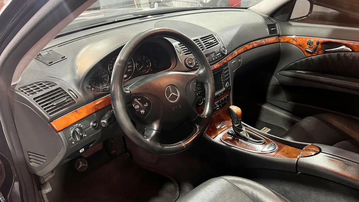 Mira esta publicación de Mercedes Benz Clase E 2005 en Motordil