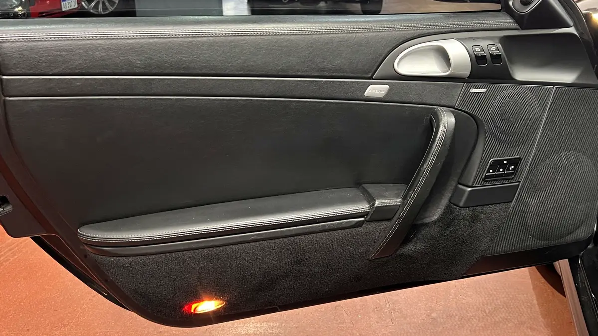 Mira esta publicación de Porsche 911 2007 en Motordil