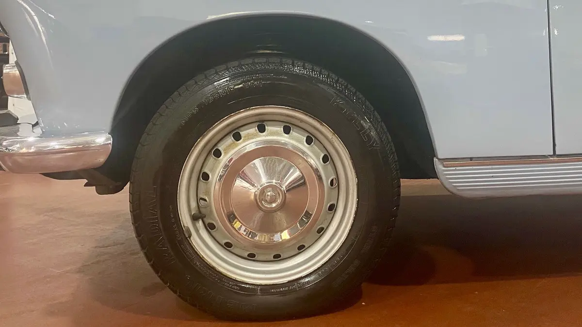 Mira esta publicación de Peugeot 404 1974 en Motordil