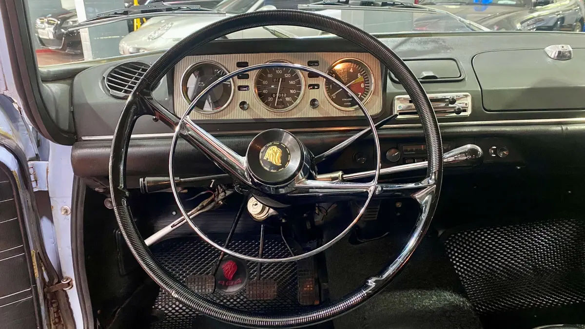 Mirá esta publicación de Peugeot 404