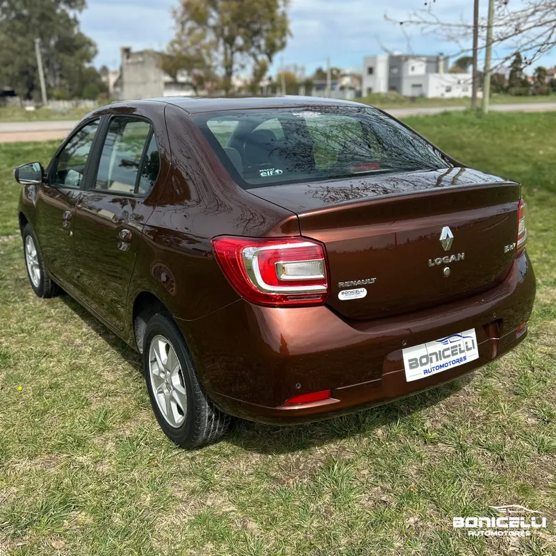 Mira esta publicación de Renault Logan II 2014 en Motordil