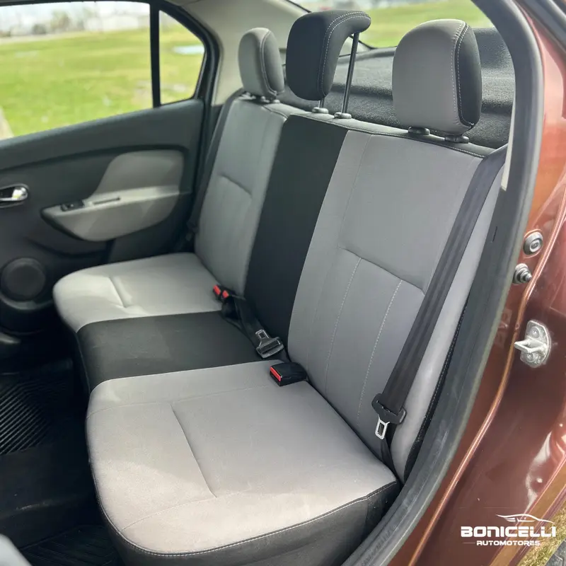 Mira esta publicación de Renault Logan II 2014 en Motordil