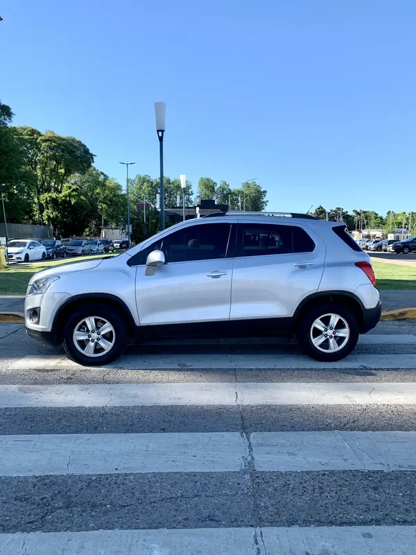 Mira esta publicación de Chevrolet Tracker 2014 en Motordil