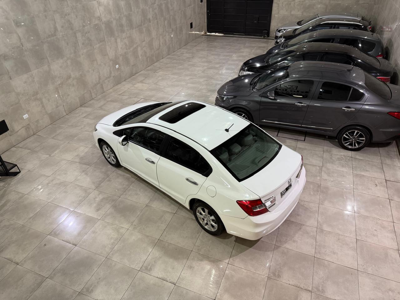 Mira esta publicación de Honda Civic 2014 en Motordil