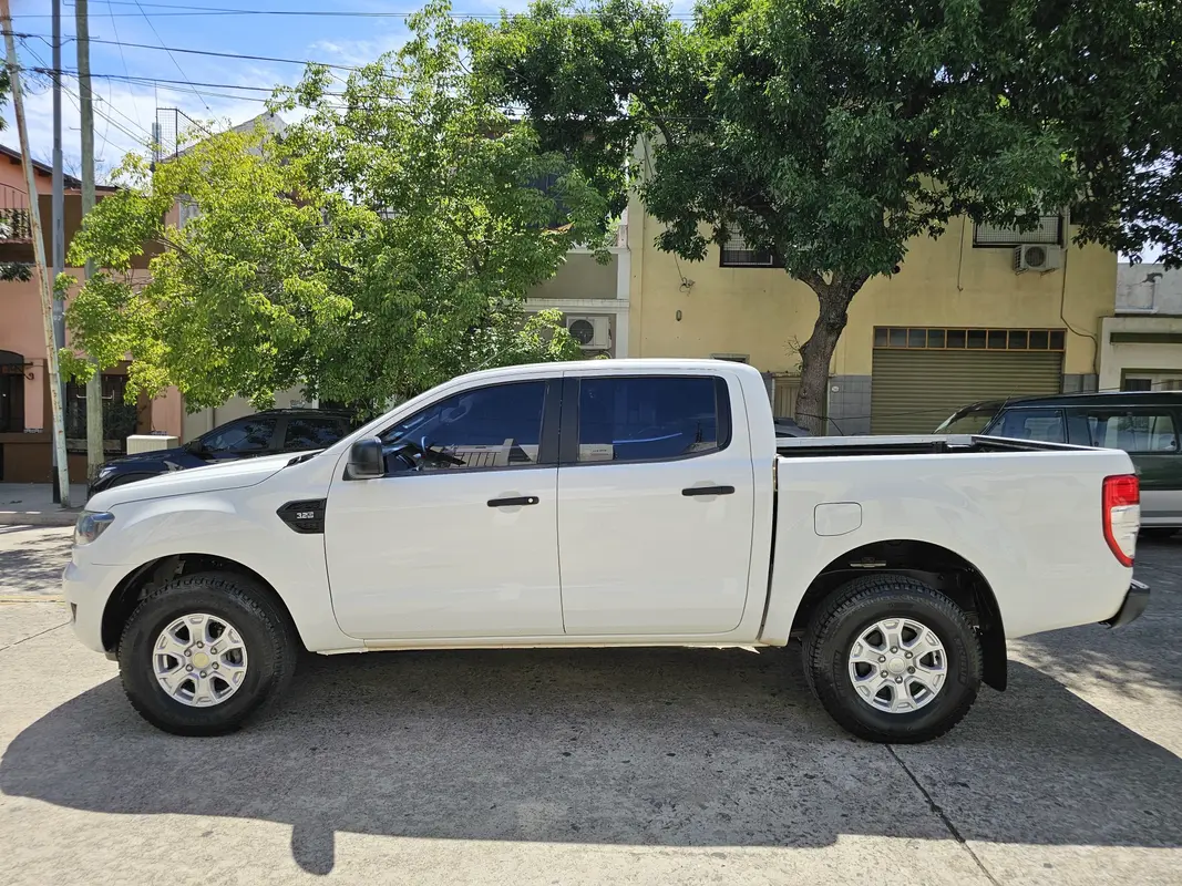 Mira esta publicación de Ford Ranger 2018 en Motordil
