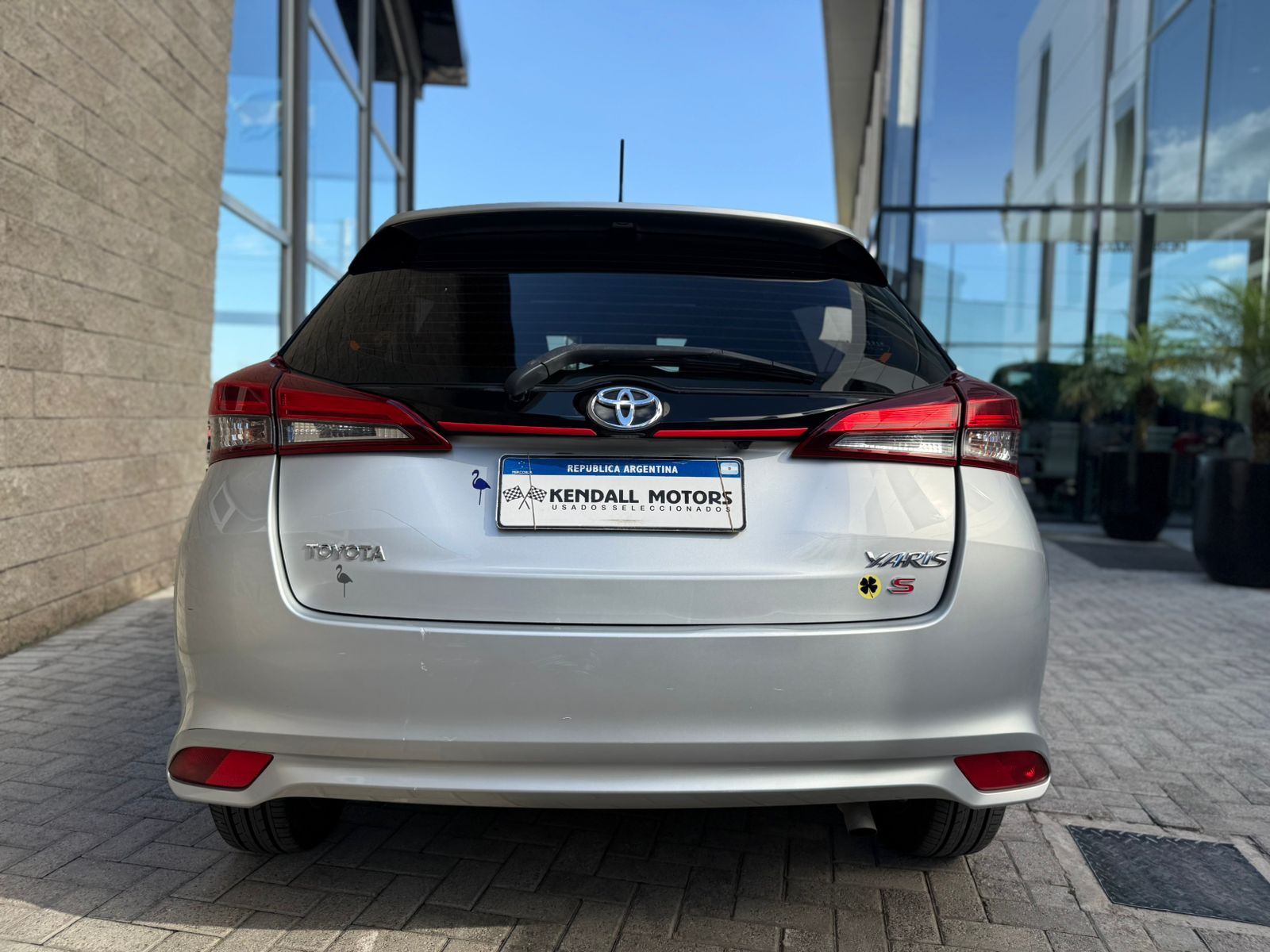 Mira esta publicación de Toyota Yaris 2018 en Motordil