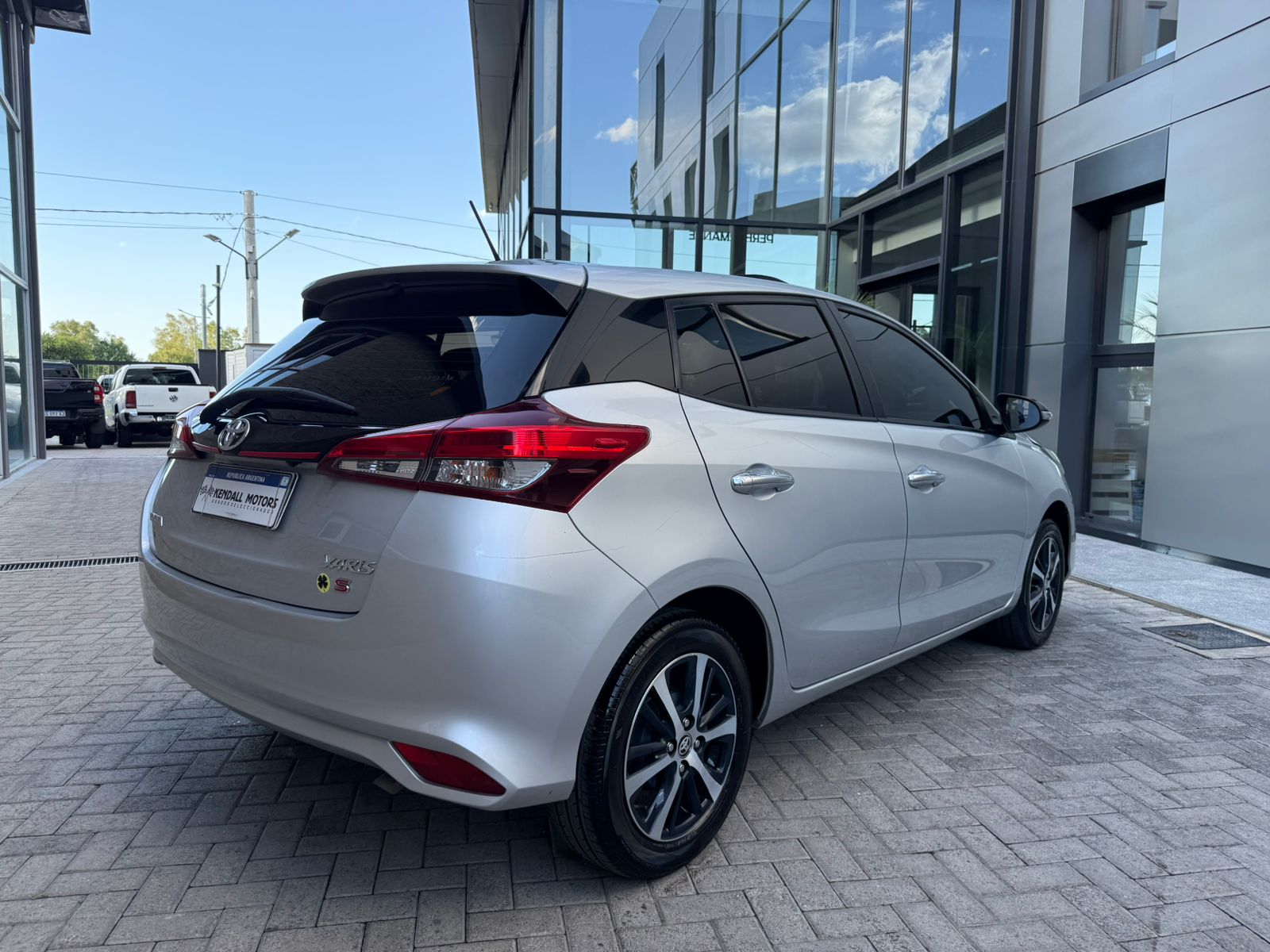 Mira esta publicación de Toyota Yaris 2018 en Motordil