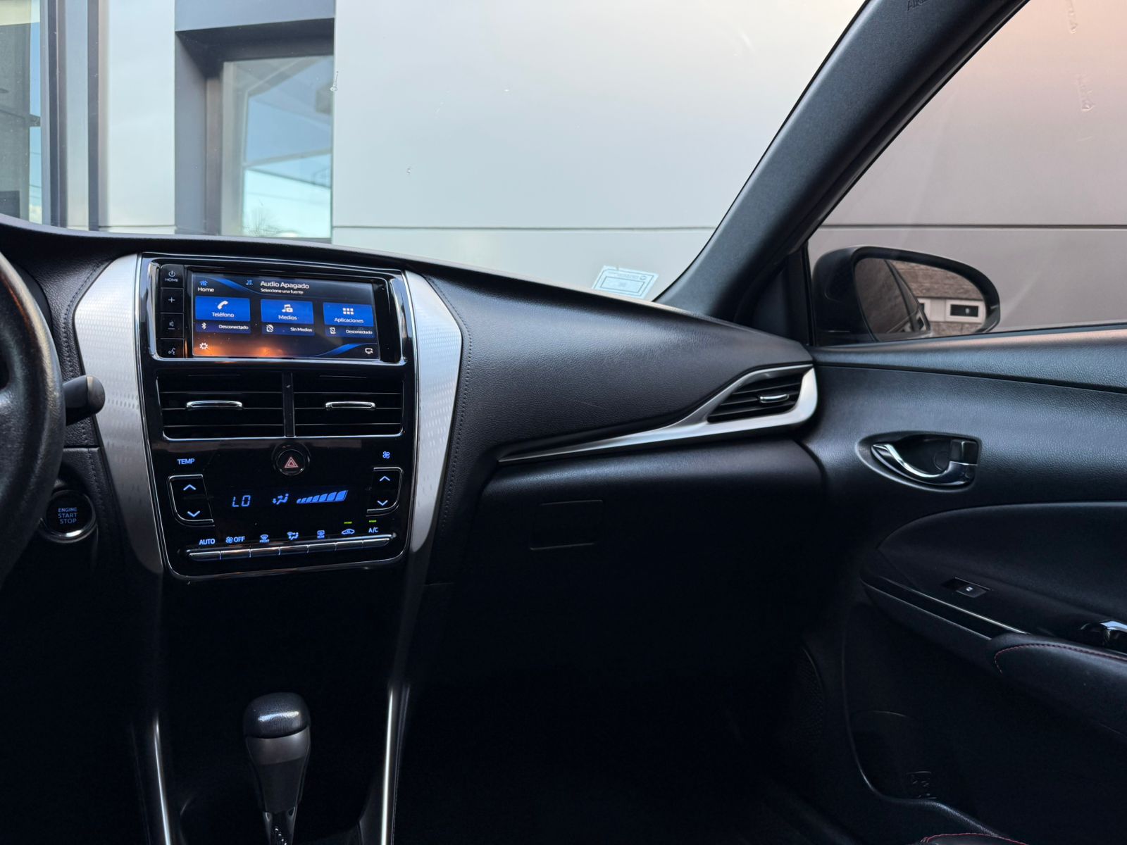 Mira esta publicación de Toyota Yaris 2018 en Motordil