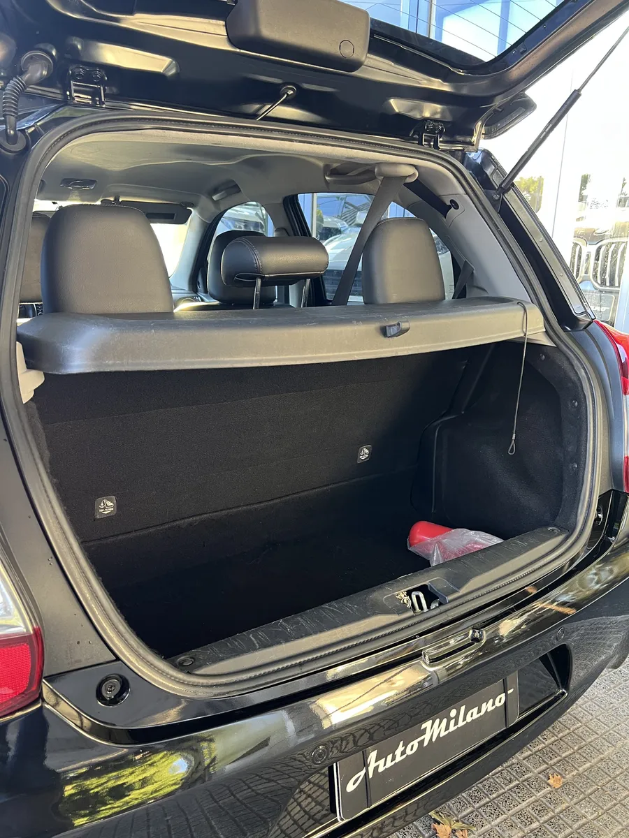 Mira esta publicación de Toyota Etios 2017 en Motordil