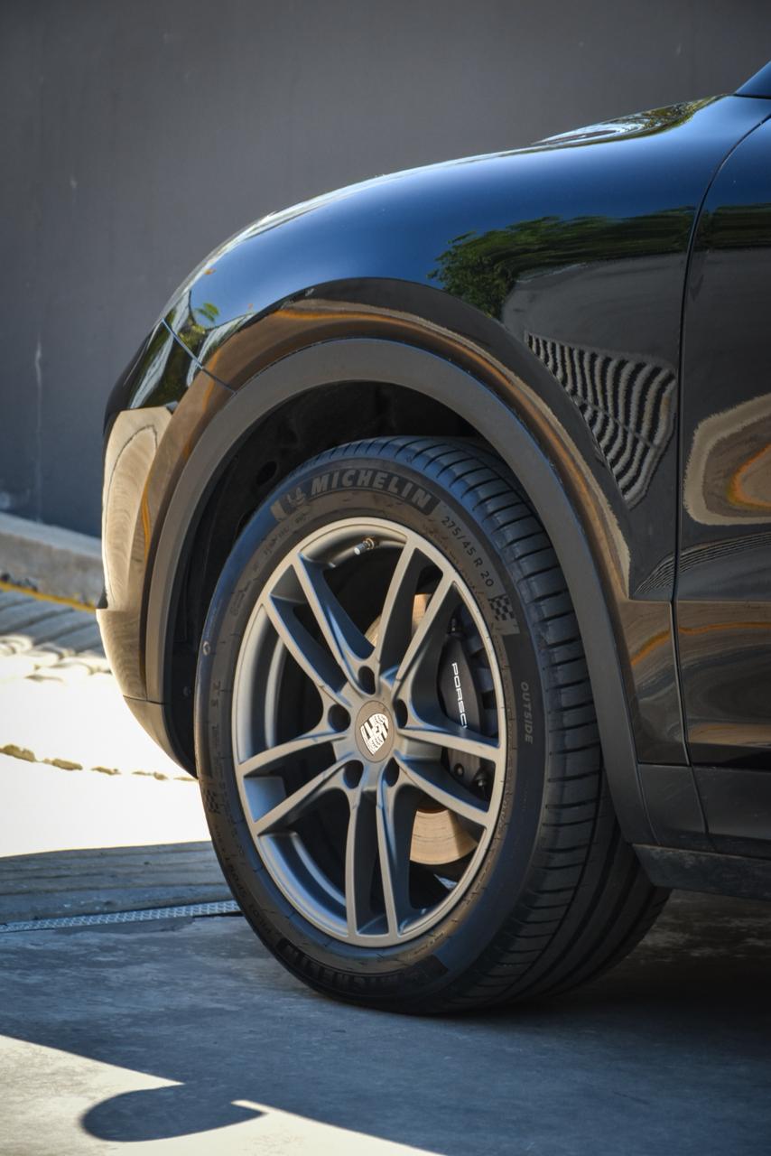 Mira esta publicación de Porsche Cayenne 2019 en Motordil